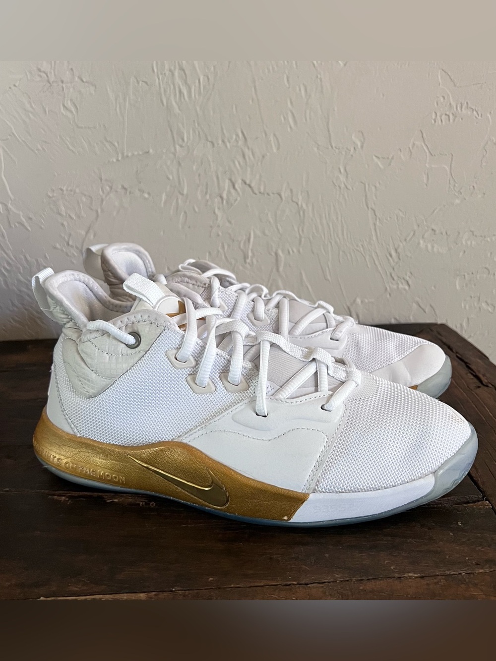 Nike PG 3 NASA "Apollo Missions" White Metallic Gold (C18973 100)
Youth Size 6.5